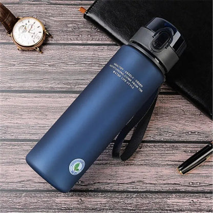 Ivoleo Hydrakraft –Premium Trinkflasche für ausreichend Flüssigkeit